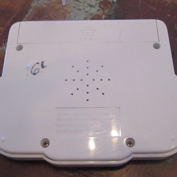 Vintage Street Fighter II 1992 Capcom LCD Electronic Handheld Game - Picture 5 of 7